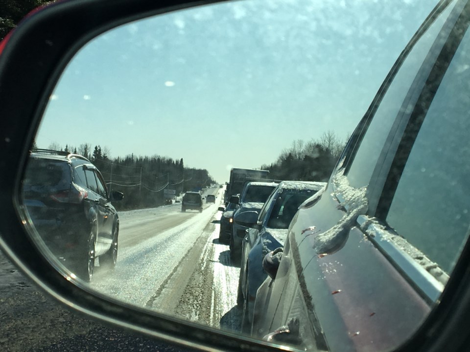 20180405 highway 17 w traffic tieup