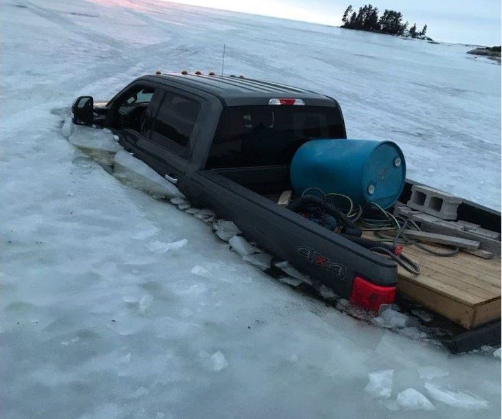 20210315 lake nipissing truck through ice turl