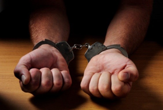 Arrest handcuffs 2 2016