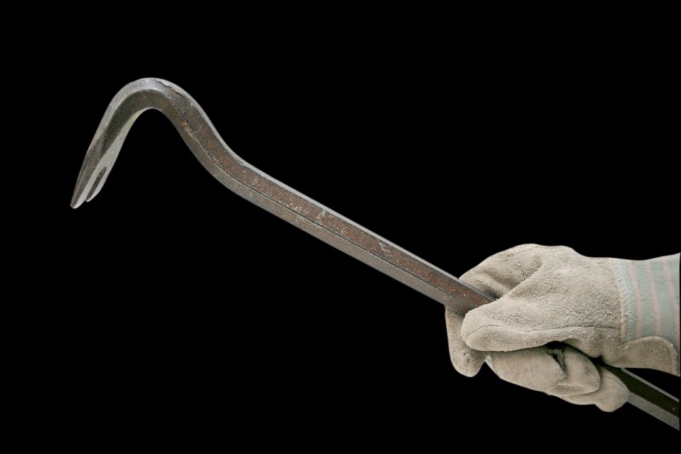 crowbar AdobeStock_510744 2017