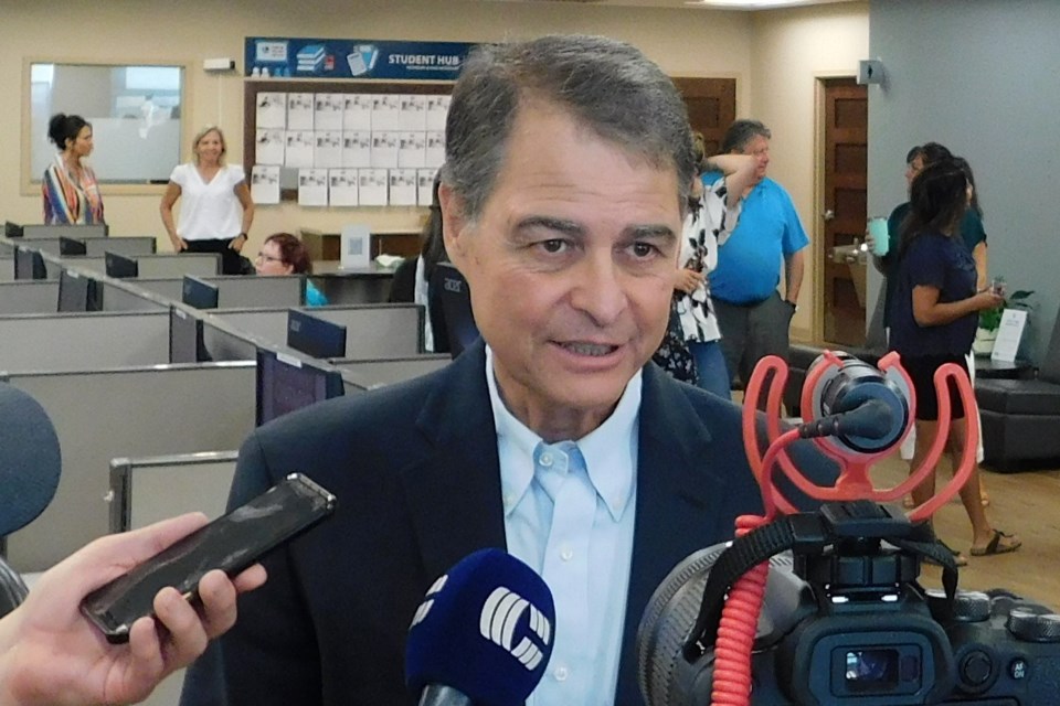 20230801-anthony-rota-taks-with-reporters-crop