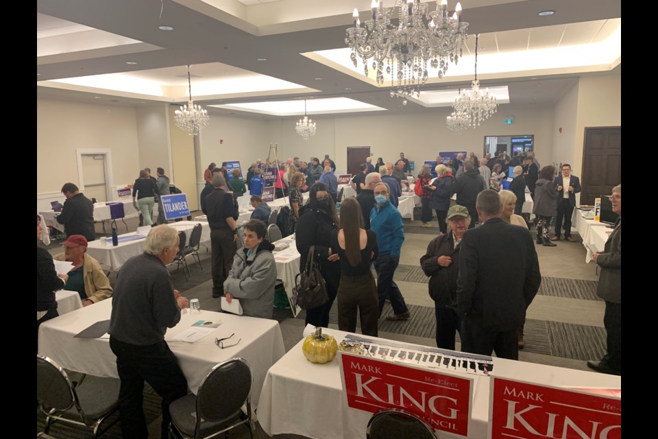 A big crowd came out to the meet and greet Thursday night at the Grande Event Centre. Photo by Chris Dawson/BayToday. 