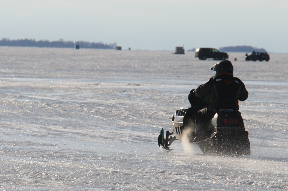 20180309 snowmobile on lake nipissing turl(1)crop