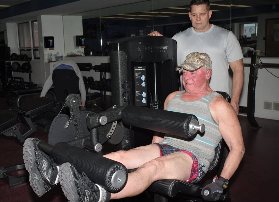 2023-powassan-gym-leg-machine