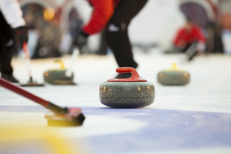 curling stone shutterstock_253427380 2016