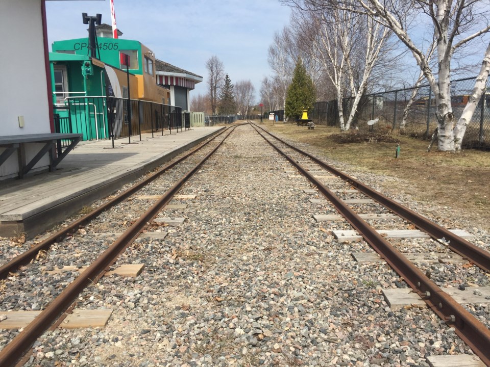 20180501 heritage railway tracks turl