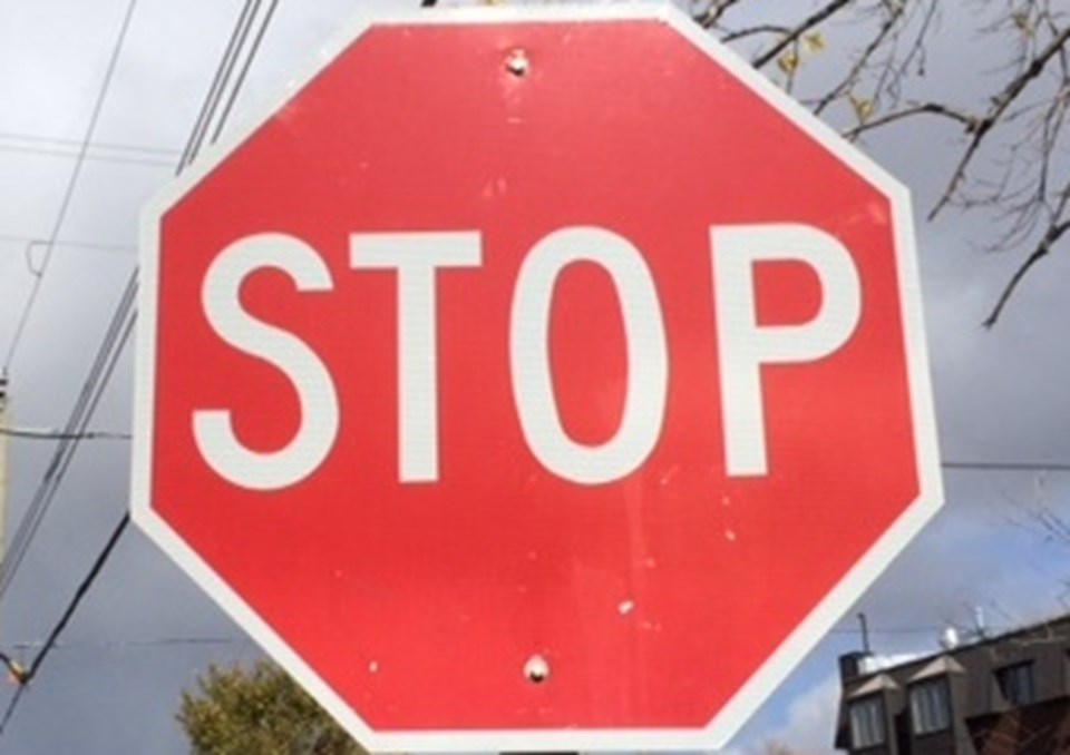 2016-stop-sign-turl
