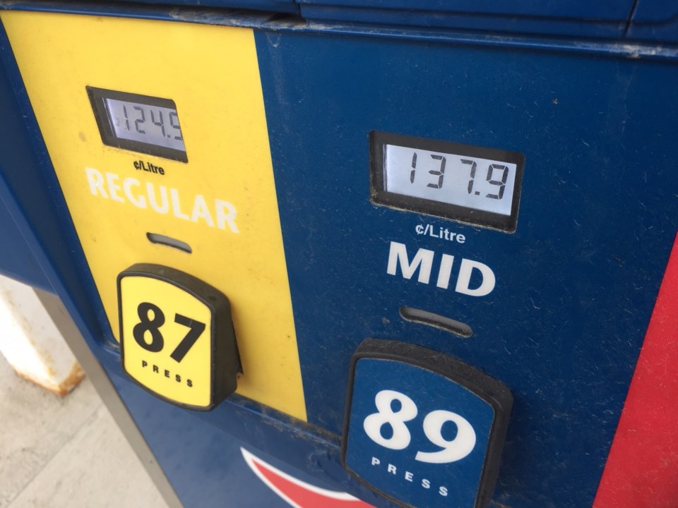 20180425 gas pump at 124.5 turl