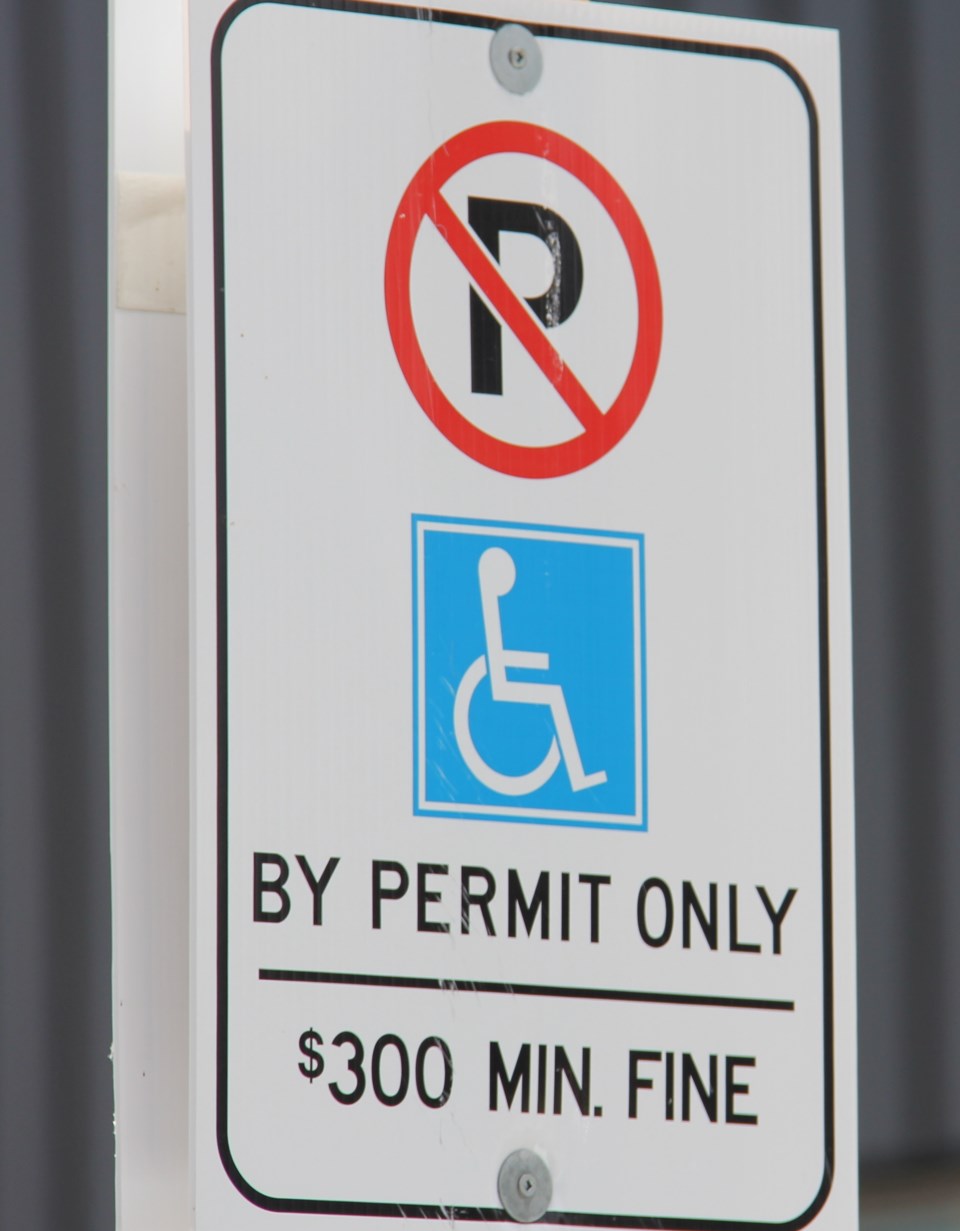 2023-disabled-parking-sign