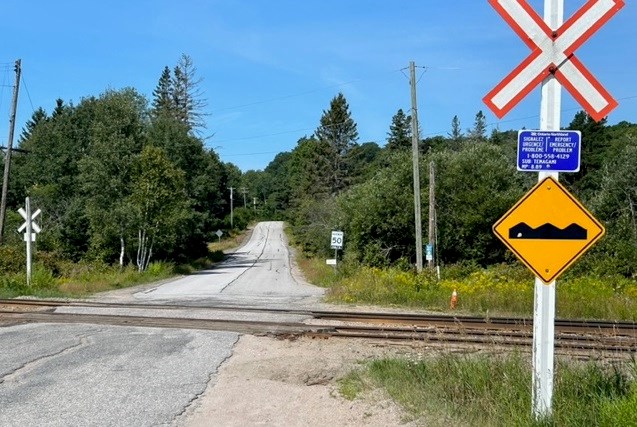 The railway crossing at Highway 63 and Four Mile Lake Road is dangerous says reader.