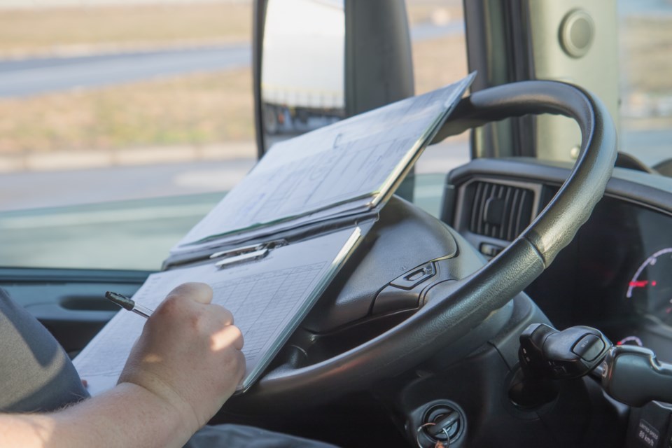 transport truck driver generic AdobeStock_80063624 2017