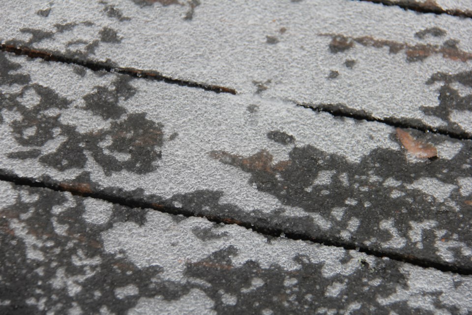 20180222 freezing rain Iced deck generic turl