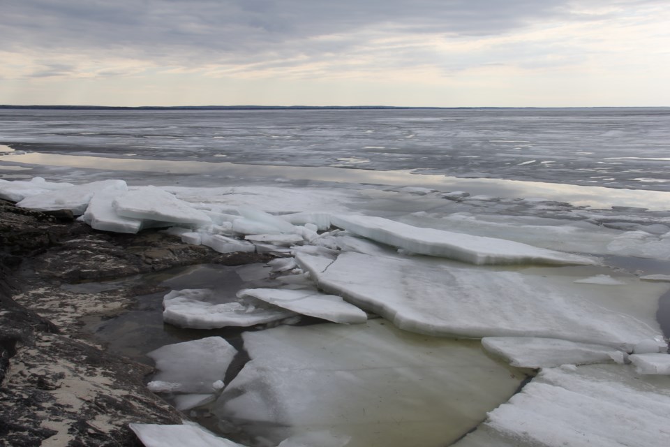 Sheets of ice are already crawling up the Lake Nipissing shoreline. Jeff Turl/BayToday.