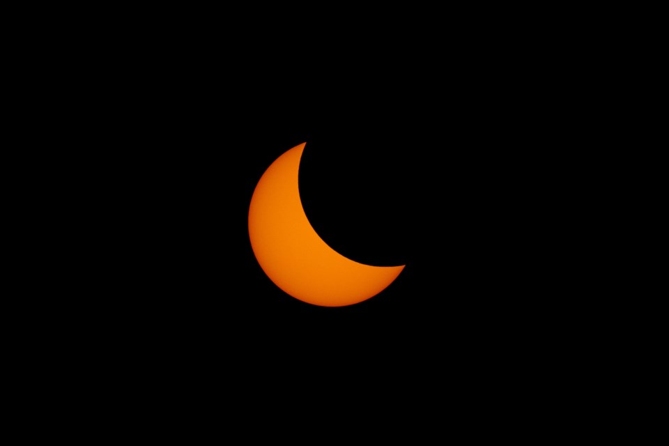 partial eclipse AdobeStock_167351820 2017