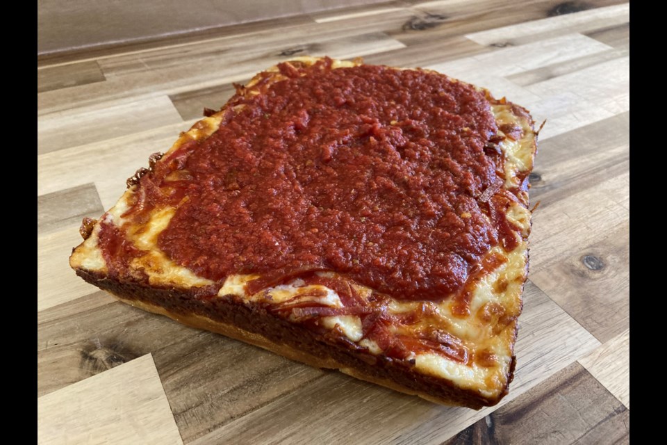 Standard size Detroit-style pizza with cornmeal  crust, high-fat cheese, and Motown Pies sauce on top. Packed full of flavour.. 