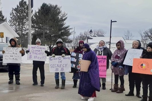 Protestors gathered in Nipissing First Nation Friday to express concerns about how the Robinson Huron Treaty settlement will be distributed