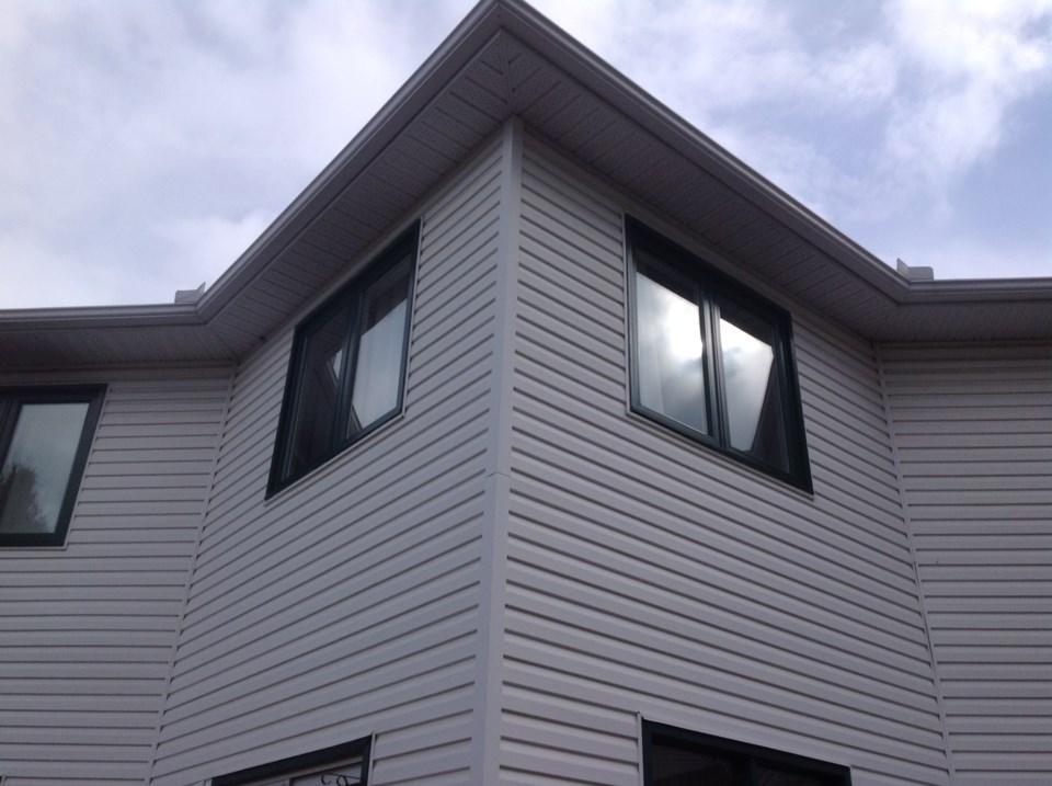 Black frames for brand spanking new home windows: What to know earlier than your subsequent eco residence renovation challenge