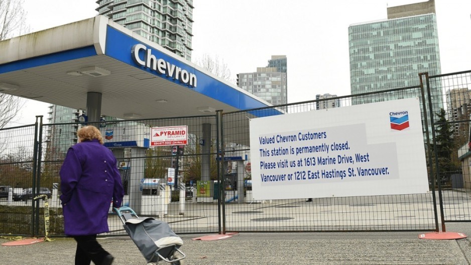 chevron-courier-1