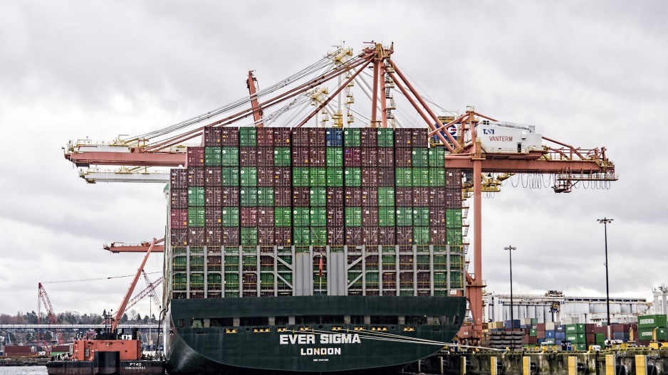 containership-portofvancouver-cc-1