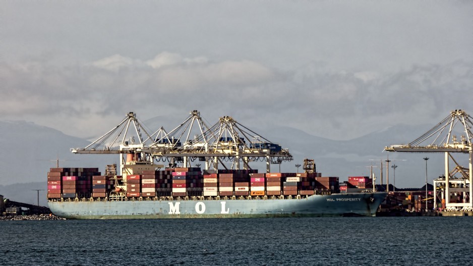 Seaspan brings broadband to container ships with Starlink