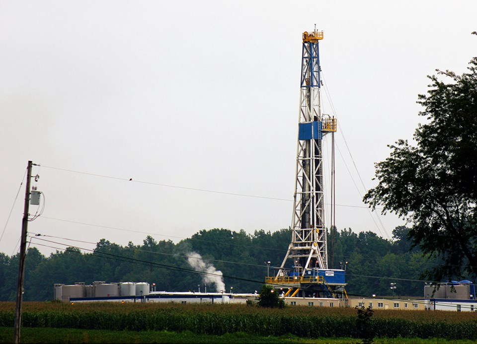 fracking-credit-brad-weaver-unsplash