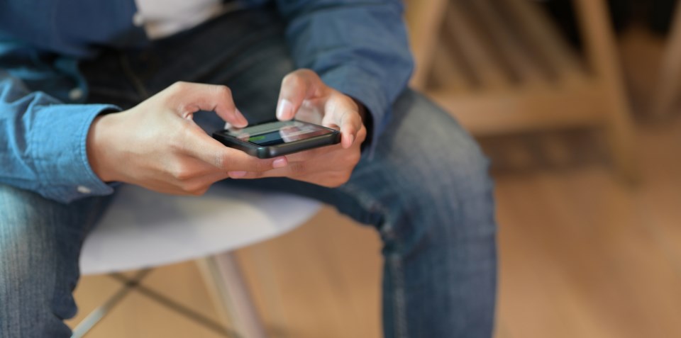 google-search-phone-credit-bongkarnthanyakij-istock-gettyimagesplus