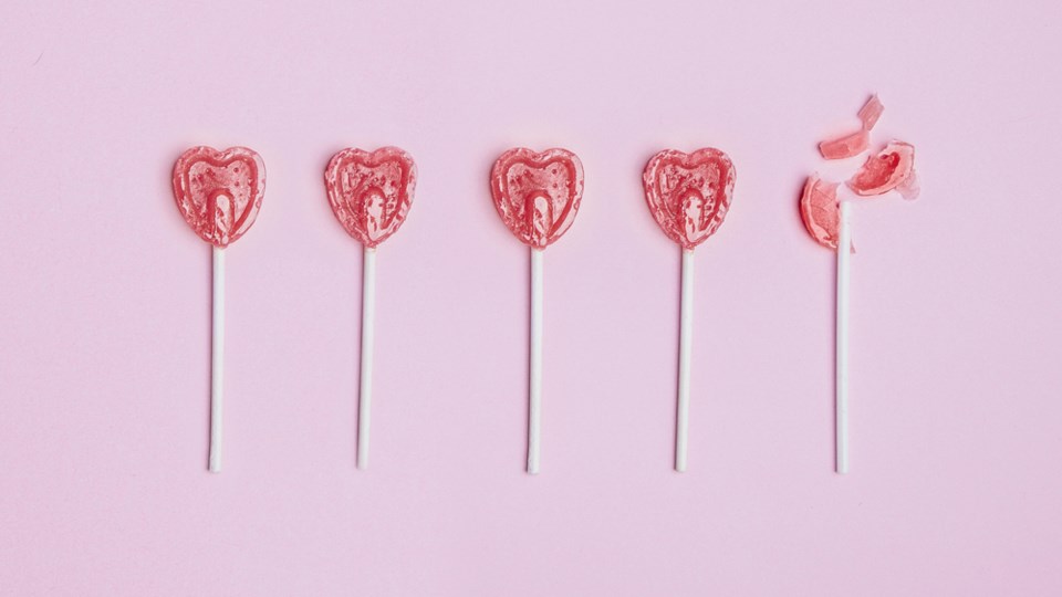 Heartbreak-lollipops-web-mjrodafotografia-Moment-Getty