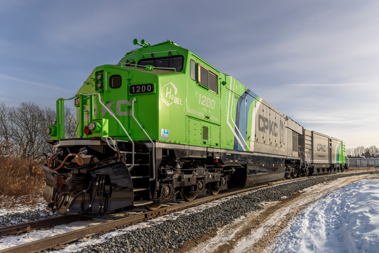 hydrogen-locomotive-cpkc