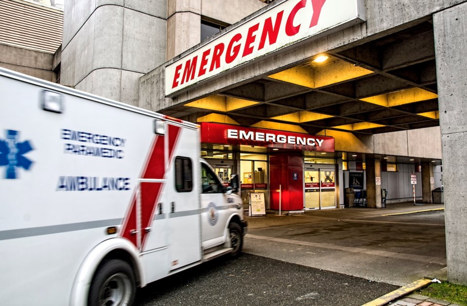 ambulance - emergency - chung chow