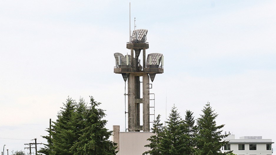 cell-tower-creditRobKruytBIV