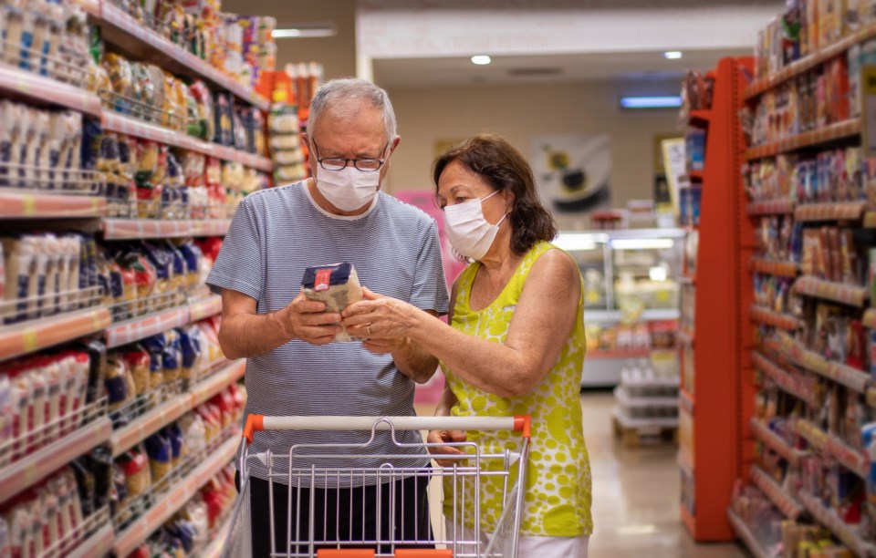 Shopping with masks - getty images Gulcin Ragiboglu