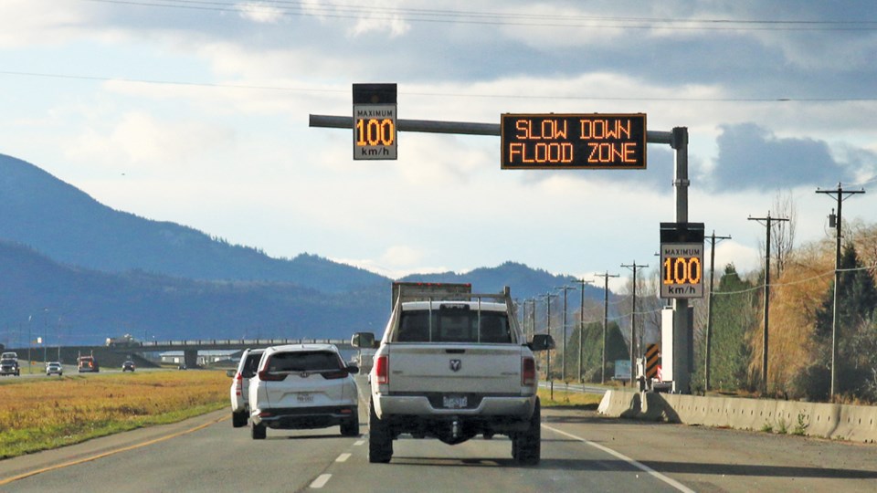 Sumas-Prairie-Flood-road-sign-Rob-Kruyt