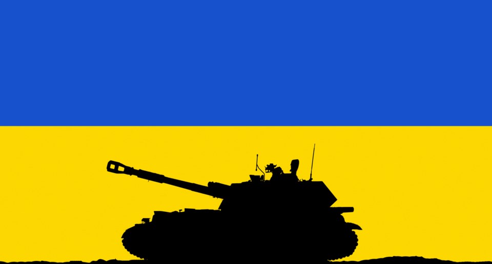 Ukraine-flag-tank-Anton-Petrus-Moment-Getty Images
