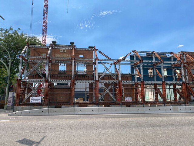 kelowna-hotel-wayne-moore-castanet