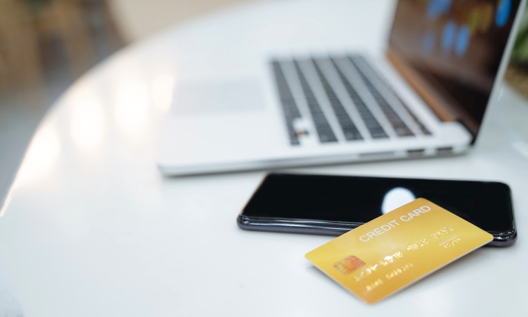 Online-banking-TravelCouples-Moment-Getty Images