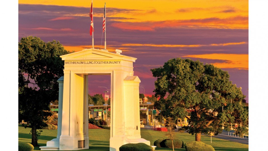 peace-arch-jeffgoulden-getty-web-77