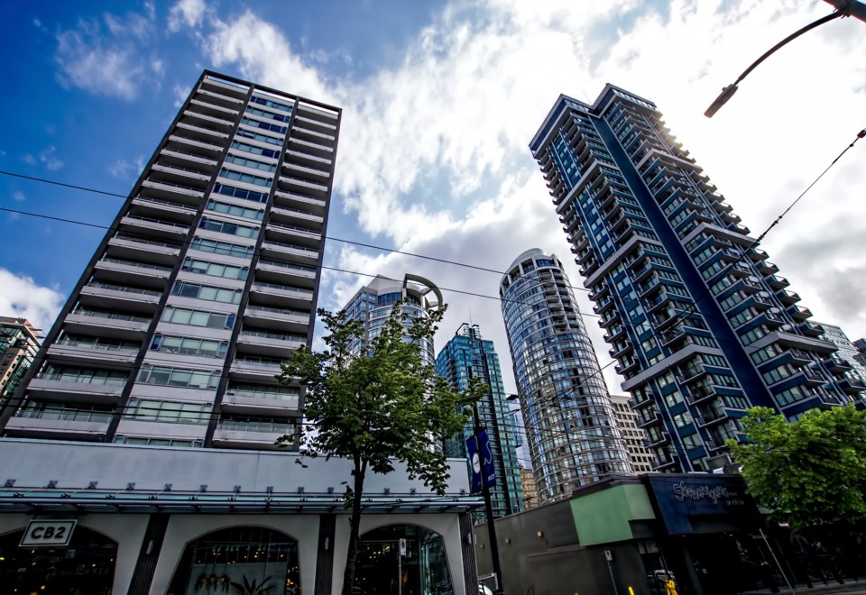 residential_towers003-cc