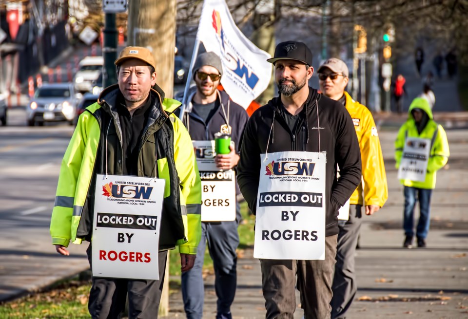 rogers_lockout060