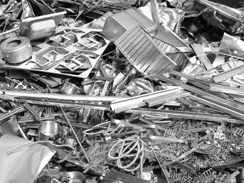 scrap-aluminum-fotolinchen-eplussymbol-getty-images