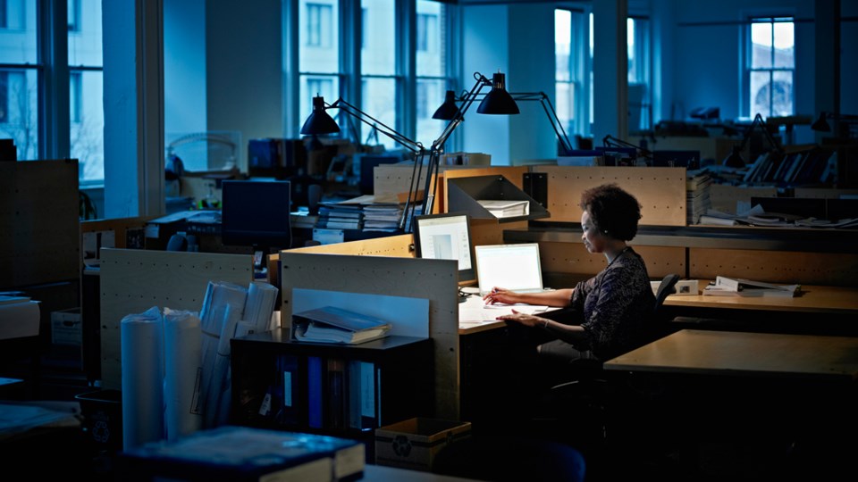 Working-late-web-Thomas Barwick-Stone-Getty Images