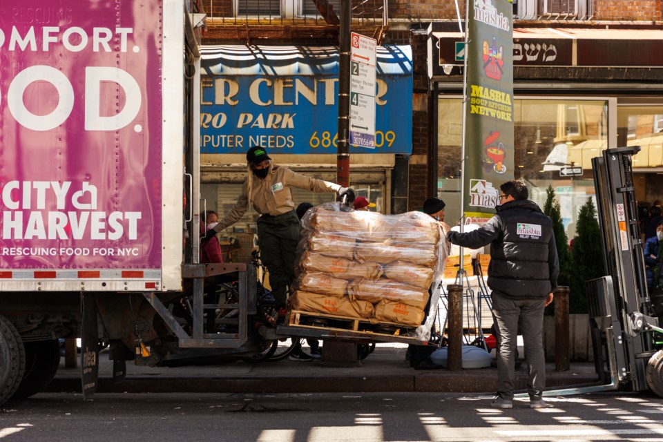 04112022_pf_city_harvest_masbia_delivery_28-1