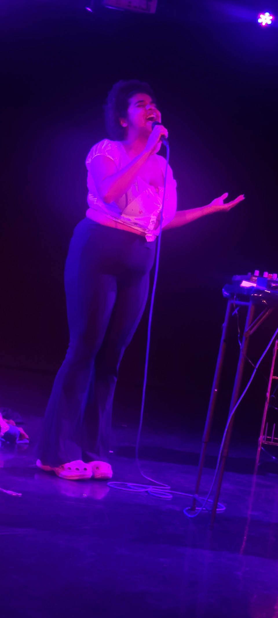 duendita-performing-original-music-september-21st-at-black-black-black-week-photo-by-jourdan-hicks-for-bk-reader