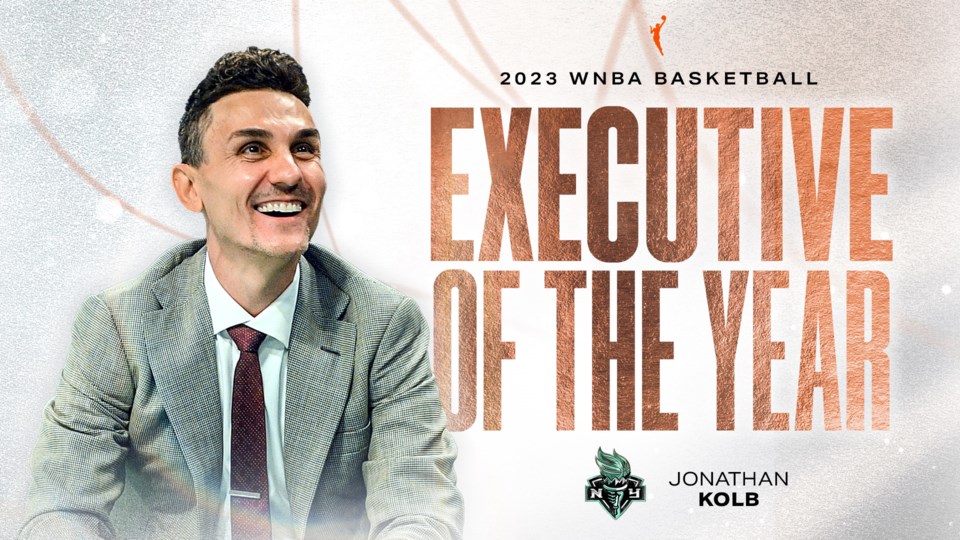 jonathan_exec_of-the-year_21920x1080
