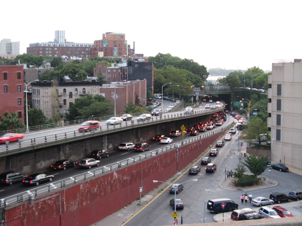 brooklyn_queens_expy_-_panoramio