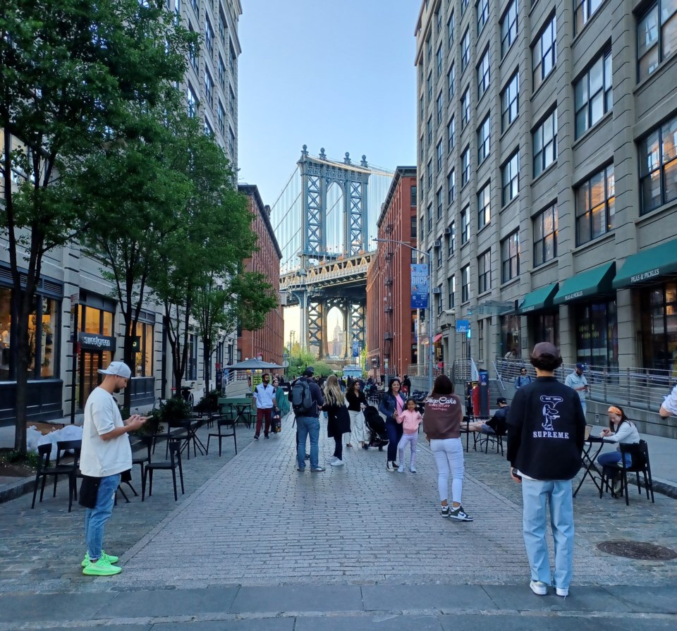 dumbo_-_brooklyn_new_york_city