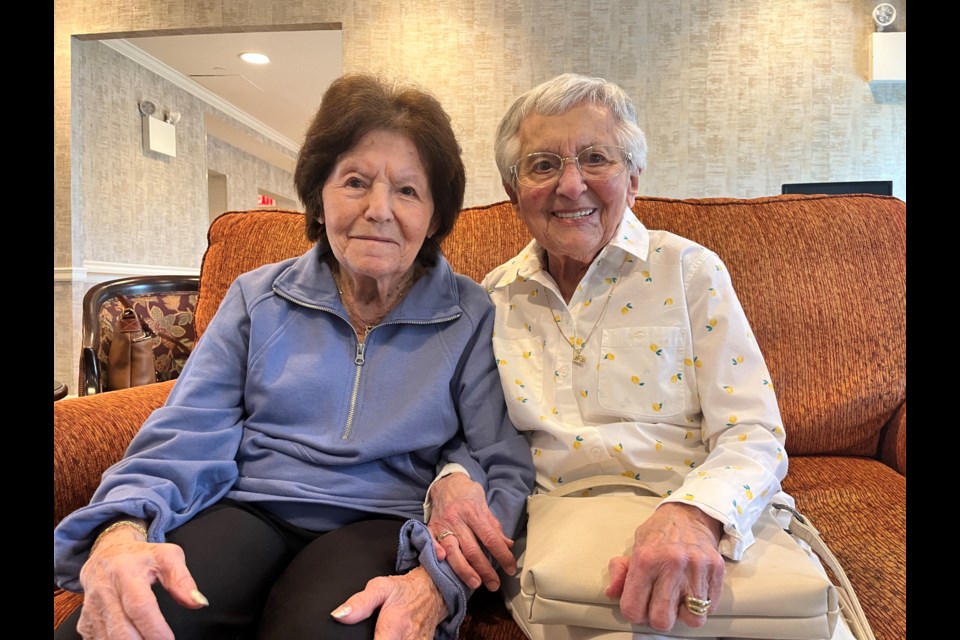 Rose Rubino (L) and Rose Sollitto have been best friends for more than 90 years. 