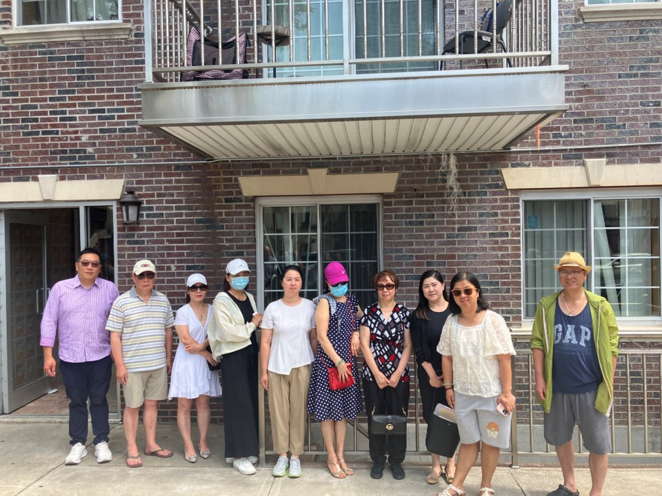 345-ovington-ave-residents