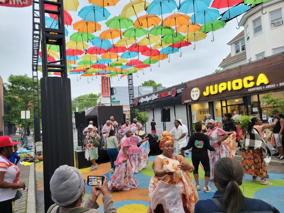 Art Installations Pop Up All over New York City to Celebrate Louis