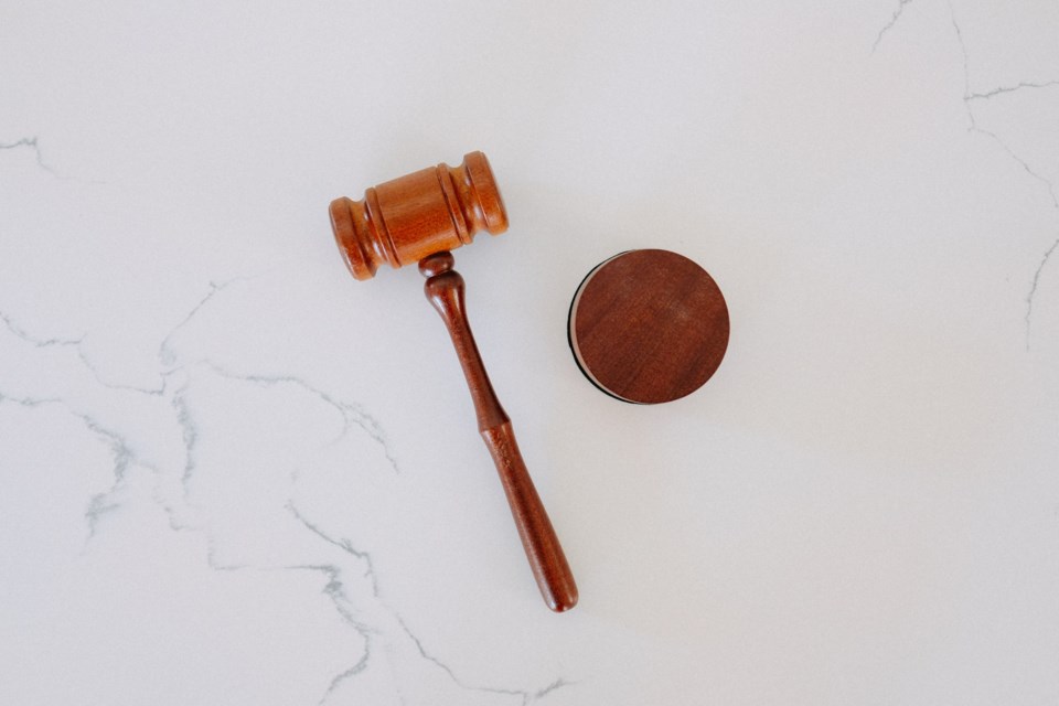 gavel-court-stock-photo-unsplash