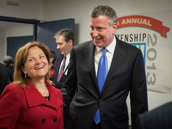 (l) City Council Speaker Melissa Mark-Viverito with NYC Mayor Bill de Blasio  Photo: https://2.bp.blogspot.com/